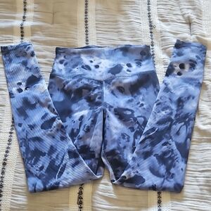 Gylder Blue Tie-Dye Leggings